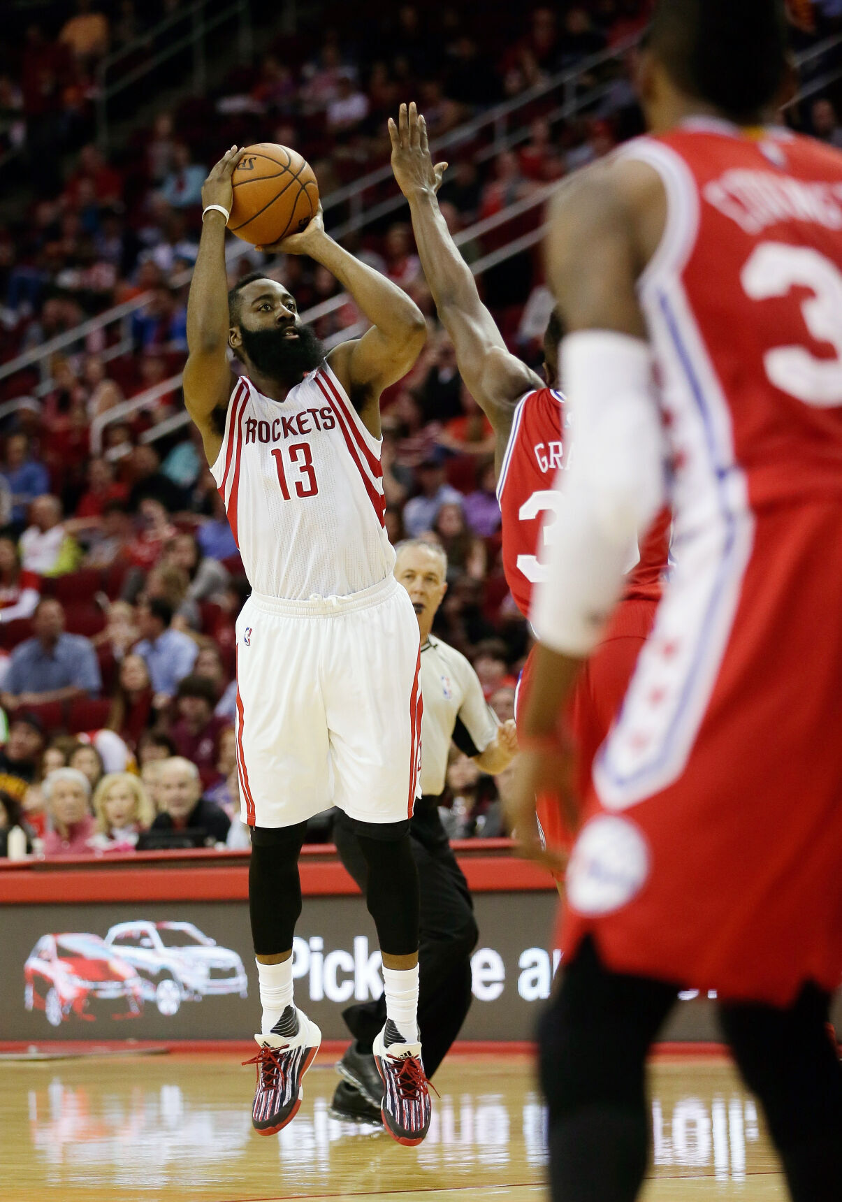 2015: Rockets hand 76ers their 27th straight loss, longest streak in major US pro sports